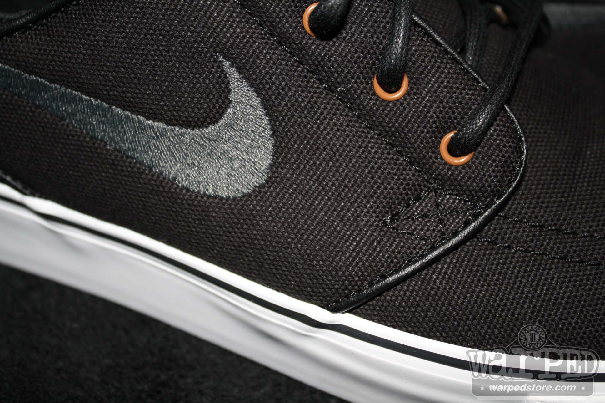 nike janoski canvas