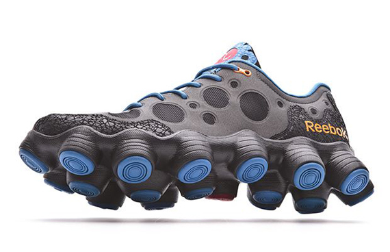 reebok shoes with balls on bottom