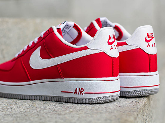 air force 1 bianche e rosse basse