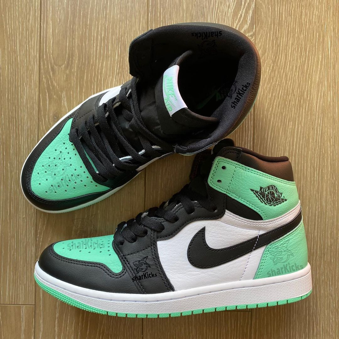 An Air Jordan 1 Green Glow Releases April 2024 | Sneaker News