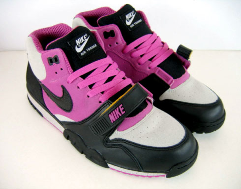 nike air trainers pink