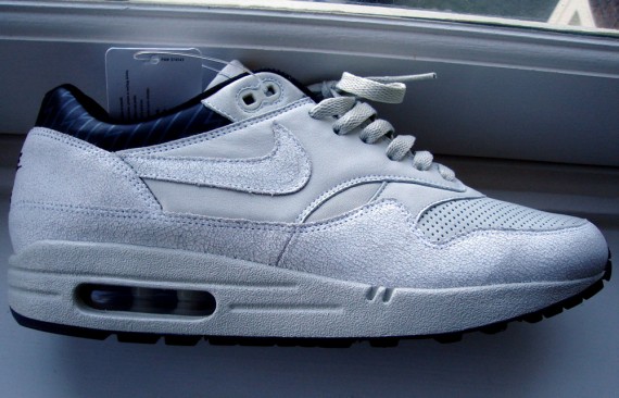 Air max 1 perforated on sale grey