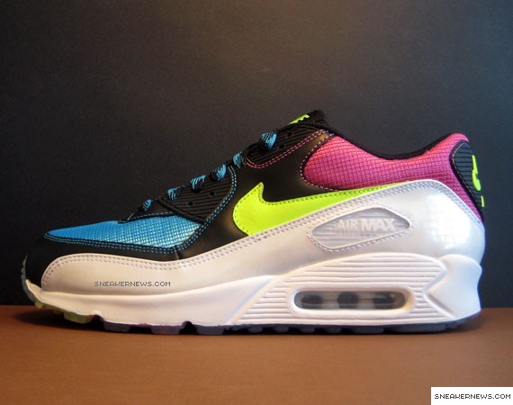 Nike Air Max 90 Carnival - Now Available