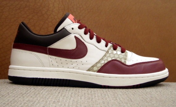 Nike Court Force Low WMNS - Valentines Day 2008