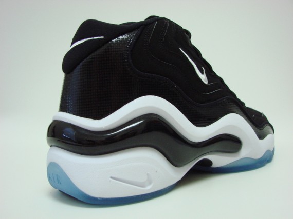 Nike Zoom Flight 96 - Black-White-Royal - Now Available - SneakerNews.com