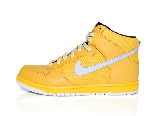 Nike Dunk High - Be True - Solid Colors