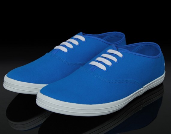 Gola Vibe Canvas - Now Available - SneakerNews.com