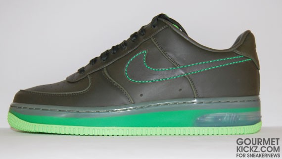 Nike Air Force 1 Low Dark Army / Green Spark Now Available