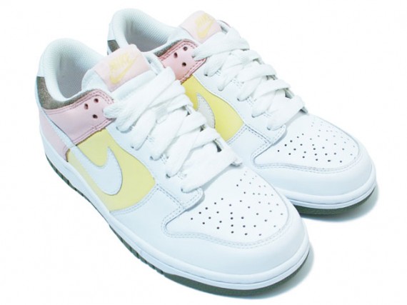 Nike WMNS Dunk Low '08 - Easter - SneakerNews.com