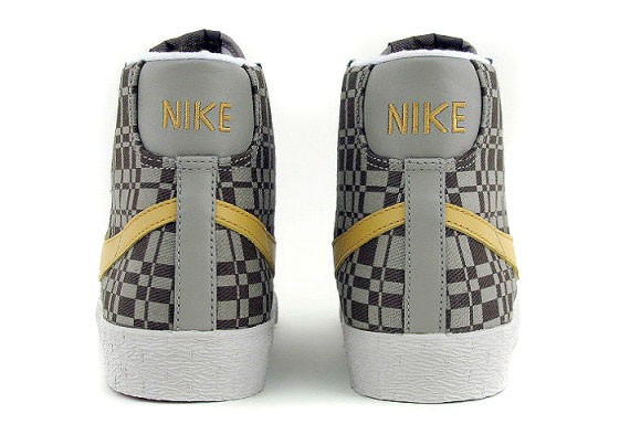 Nike Blazer Mid WMNS - Canvas - Olive Khaki