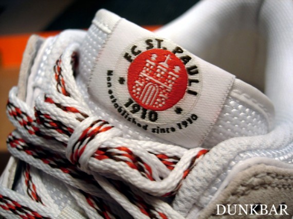 Nike dunk st pauli sale