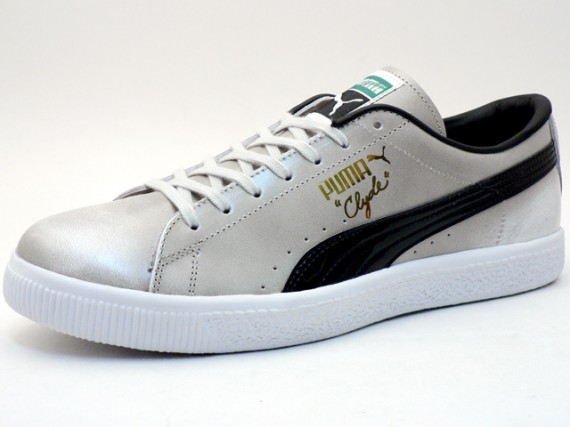 Buy Reebok Classic Men Beige Suede MU Sneakers - Casual Shoes for Men  8497969 | Myntra