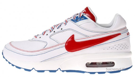 Nike Air Classic BW WMNS - Independence Day Pack