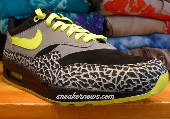 Nike Nike 'Air Max 2 Light' Sneakers Weiß - Ones - ‘112′ Pack