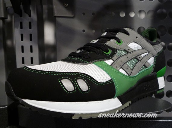 sleuf honderd Misleidend Asics Gel Lyte III - Footlocker Exclusive - Grey - Green - Black -  SneakerNews.com
