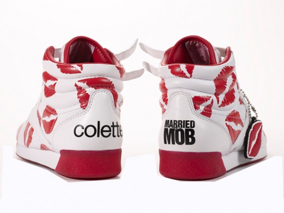 stel je voor vork herhaling Reebok Freestyle x Colette x Married To The Mob - SneakerNews.com