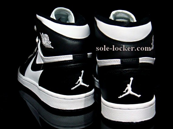 Air Jordan I - Black/White - 1 & 22 Countdown Pack