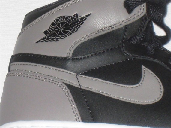 Air Jordan 1 (GS) - Black - Soft Grey - White