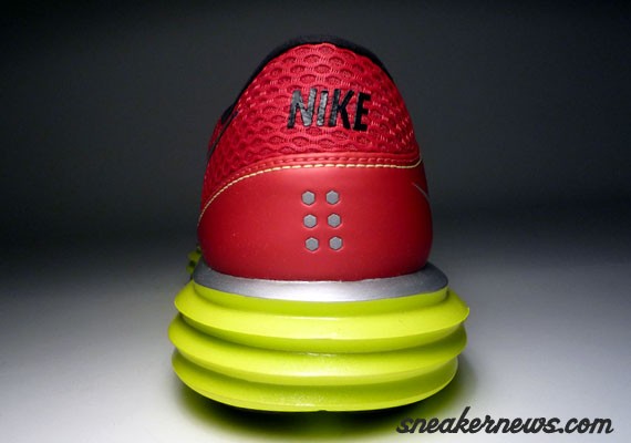 visitante Ceder moral Nike Lunar Trainer+ - Running Sneaker - SneakerNews.com