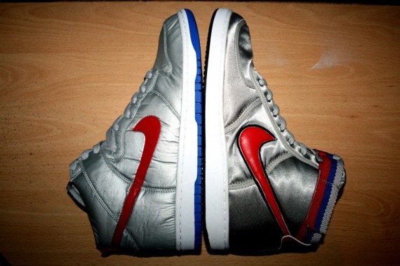 Nike Dunk High Be True – Nylon – Silver – Red