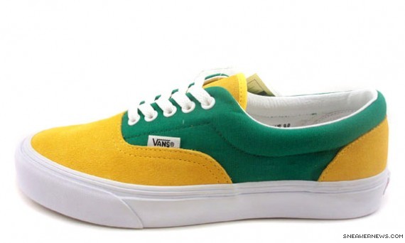 Vans x Classic Kicks - Era + Mid School 77