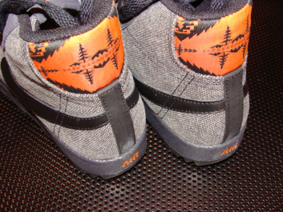 Nike Air Blazer ACG Mid - Anthracite-Black-Solar Orange