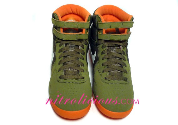 Nike WMNS Aerofit High - Scenery Green - Mandarin