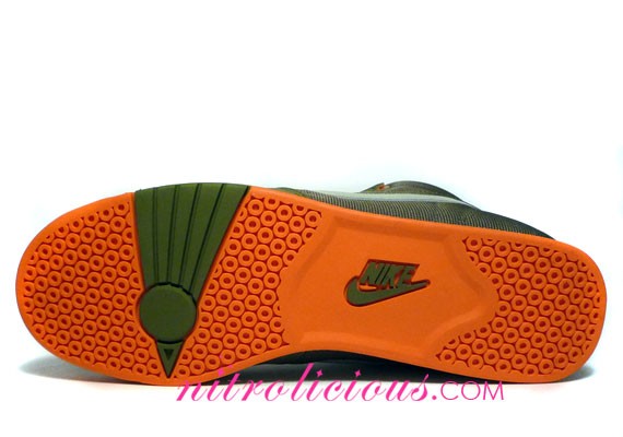 Nike WMNS Aerofit High - Scenery Green - Mandarin