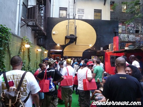 questlove air force 1