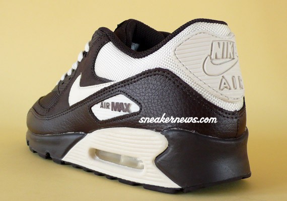 Nike Air Max 90 - Tar - Sail - SneakerNews.com