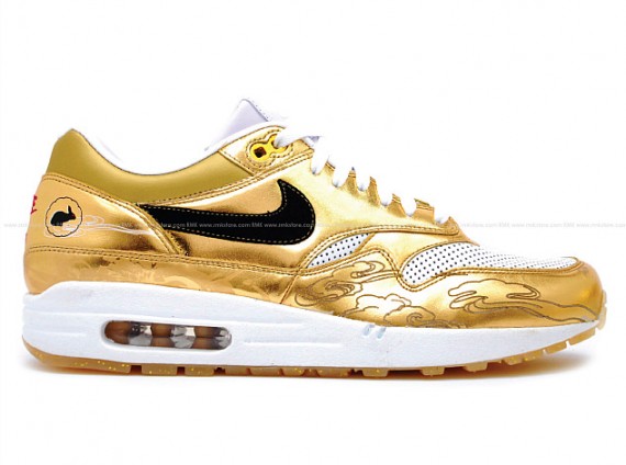 Nike Air Max 1 Supreme - Mid-Autumn Festival Gold - Now Available