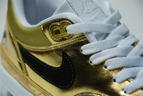 nike air max 1 supreme mid autumn festival gold