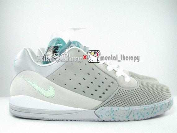 Nike Zoom Tre A.D. - Air McFly Inspired