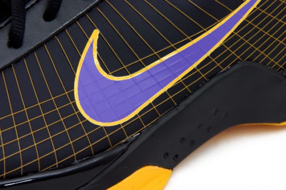 Nike Hyperdunk Kobe - Black - Varsity Purple - Pro Gold