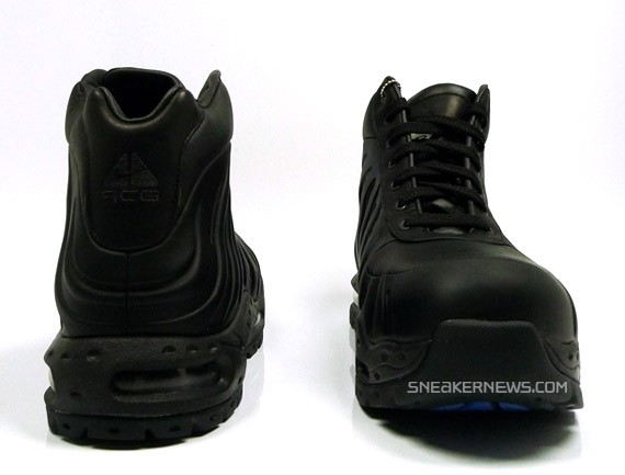 Nike Foamposite Boot