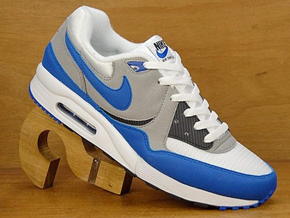 air max light blue and white