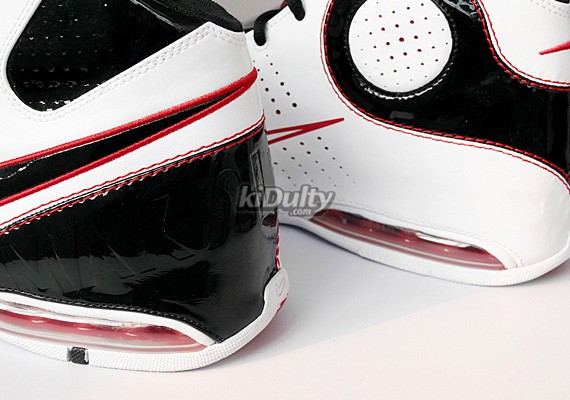 Nike Air Max Spot Up - Dirk Nowitzki Signature Shoe 