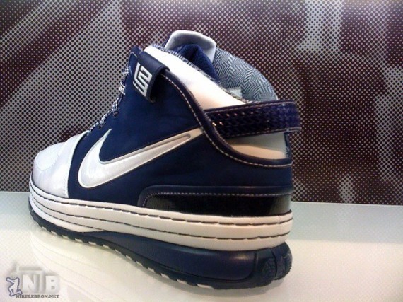 nike zoom lebron vi white navy nyc 2