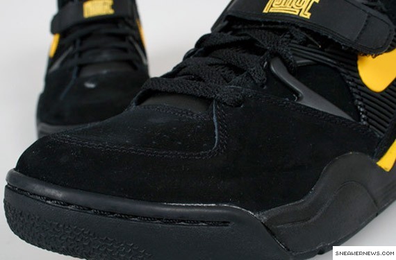 Post title: Nike Air Force court 180 - Black - Maize - Bumble Bee