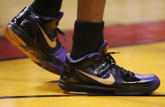 NBA Feet - Nike Zoom Kobe IV 