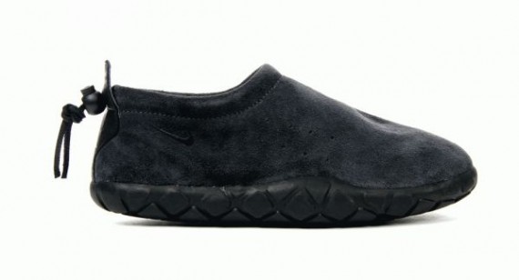 Nike Air Moc Warmth - Anthracite - Black - SneakerNews.com