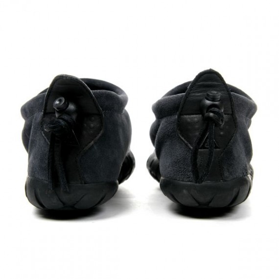 Nike Air Moc Warmth - Anthracite - Black - SneakerNews.com
