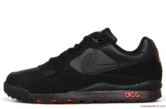 Nike Air Wildwood GS - Black - Red - Speckled