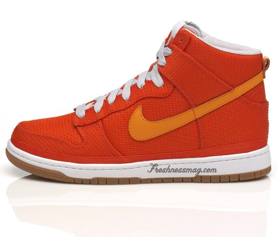 nike-dunk-high-orange-blaze.jpg