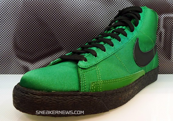 nike-blazer-high-green-satin-02.jpg