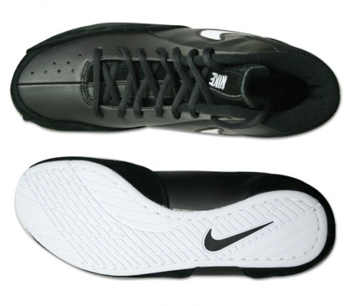 represa Coherente Decepción Nike Martial Arts TD - Black & White - SneakerNews.com