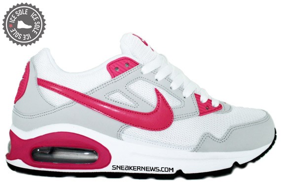 Penetrar evitar montón Nike Womens Air Max Skyline - White - Vivid Pink - SneakerNews.com