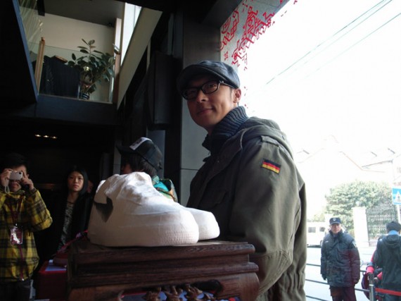 clot air force 1 ripped