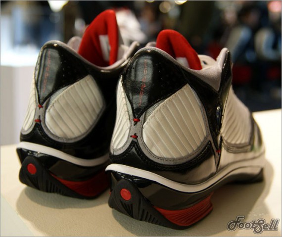 Air Jordan 2009 - White - Black - Varsity Red - Sample