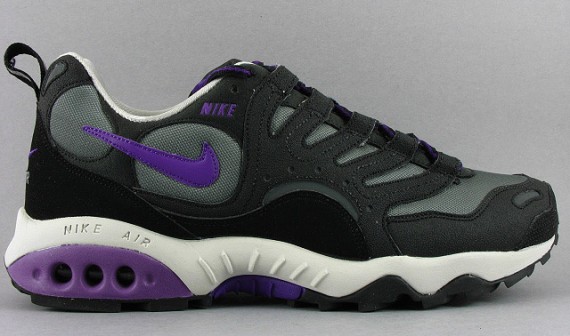 Alfombra Gimnasio Aburrido Nike Air Terra Humara - Black - Grey - Purple - SneakerNews.com